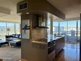 Photo #1: 260002808 Listing 