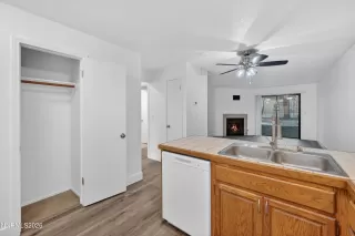 Photo #3: 260002825 Listing 