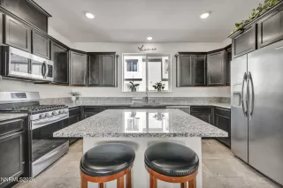 Photo #1: 260002856 Listing