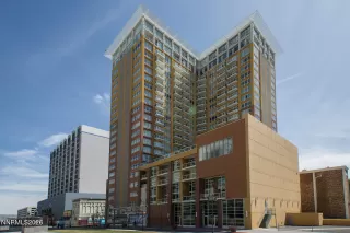 Photo #1: 260002925 Listing