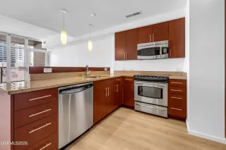 Photo #6: 260002925 Listing