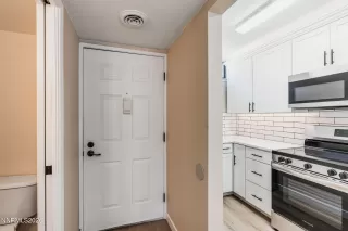 Photo #3: 260002944 Listing 