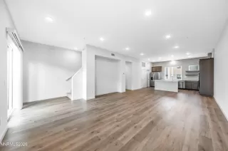 Photo #3: 260003114 Listing 