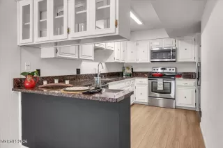 Photo #1: 260003116 Listing 