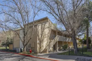 Photo #1: 260003197 Listing