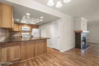 Photo #6: 260003197 Listing