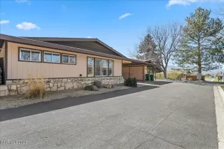 Photo #1: 260003202 Listing