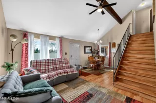 Photo #3: 260003221 Listing