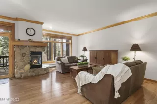 Photo #2: 260003223 Listing