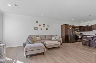 Photo #1: 260003256 Listing