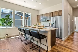 Photo #6: 260003372 Listing 