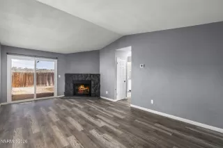 Photo #3: 260003427 Listing