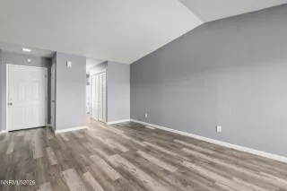 Photo #5: 260003427 Listing