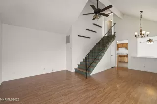 Photo #4: 260003461 Listing