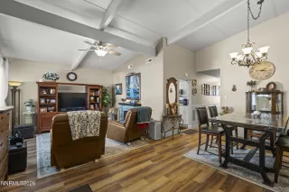 Photo #3: 260003475 Listing