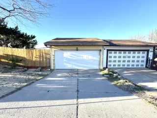 Photo #2: 260003587 Listing