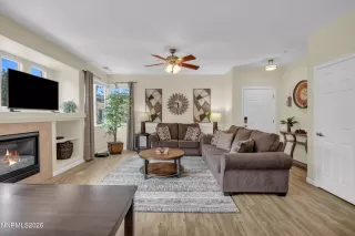 Photo #3: 260003605 Listing