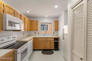 Photo #6: 260003641 Listing 