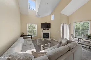 Photo #3: 260003649 Listing 