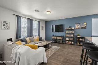 Photo #2: 260003726 Listing 