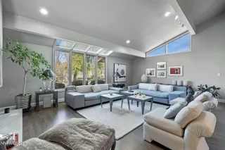 Photo #4: 260003733 Listing 