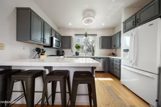 Photo #4: 260003758 Listing 