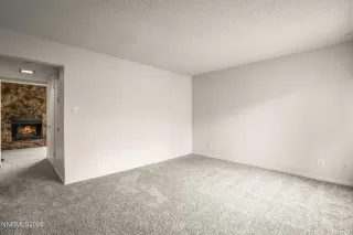 Photo #3: 260003823 Listing 