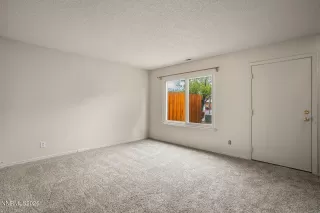 Photo #4: 260003823 Listing 