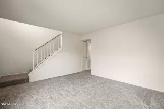 Photo #6: 260003823 Listing 