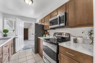 Photo #5: 260003839 Listing 