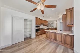 Photo #6: 260003861 Listing