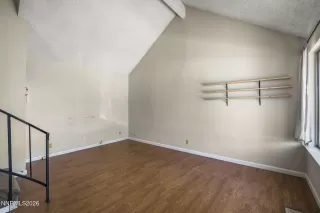 Photo #4: 260003883 Listing 