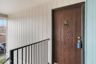 Photo #3: 260003900 Listing