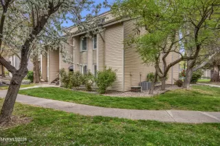 Photo #1: 260003915 Listing 