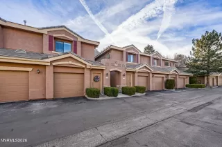 Photo #1: 260003944 Listing