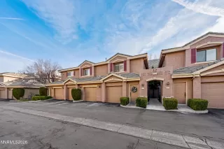 Photo #2: 260003944 Listing