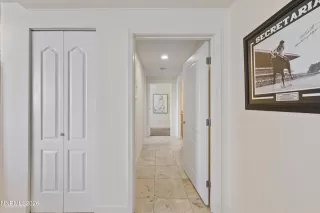 Photo #1: 260003945 Listing