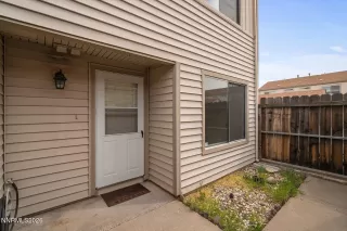 Photo #2: 260003950 Listing