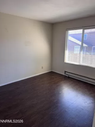 Photo #4: 260003955 Listing