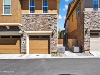 Photo #3: 260003992 Listing