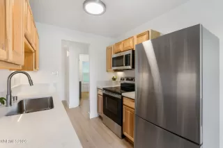 Photo #6: 260004017 Listing