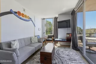 Photo #6: 260004101 Listing