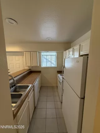 Photo #5: 260004216 Listing