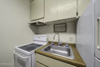 Photo #3: 260004250 Listing