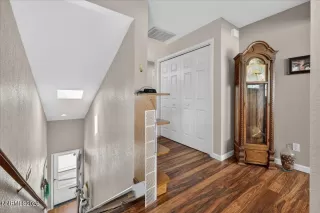 Photo #5: 260004316 Listing