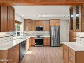 Photo #2: 260004397 Listing