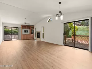 Photo #4: 260004397 Listing