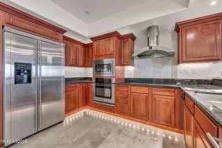 Photo #5: 260004400 Listing 