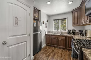 Photo #5: 260004544 Listing 