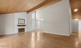 Photo #4: 260004556 Listing 